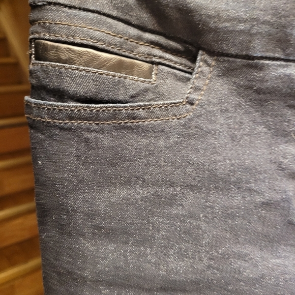 Jeans - Picture 2 of 9